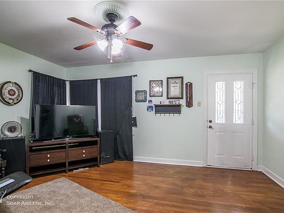4th image of 3241 S 5th St