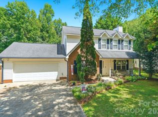 5226 Rockwood Rd, Charlotte, NC 28216