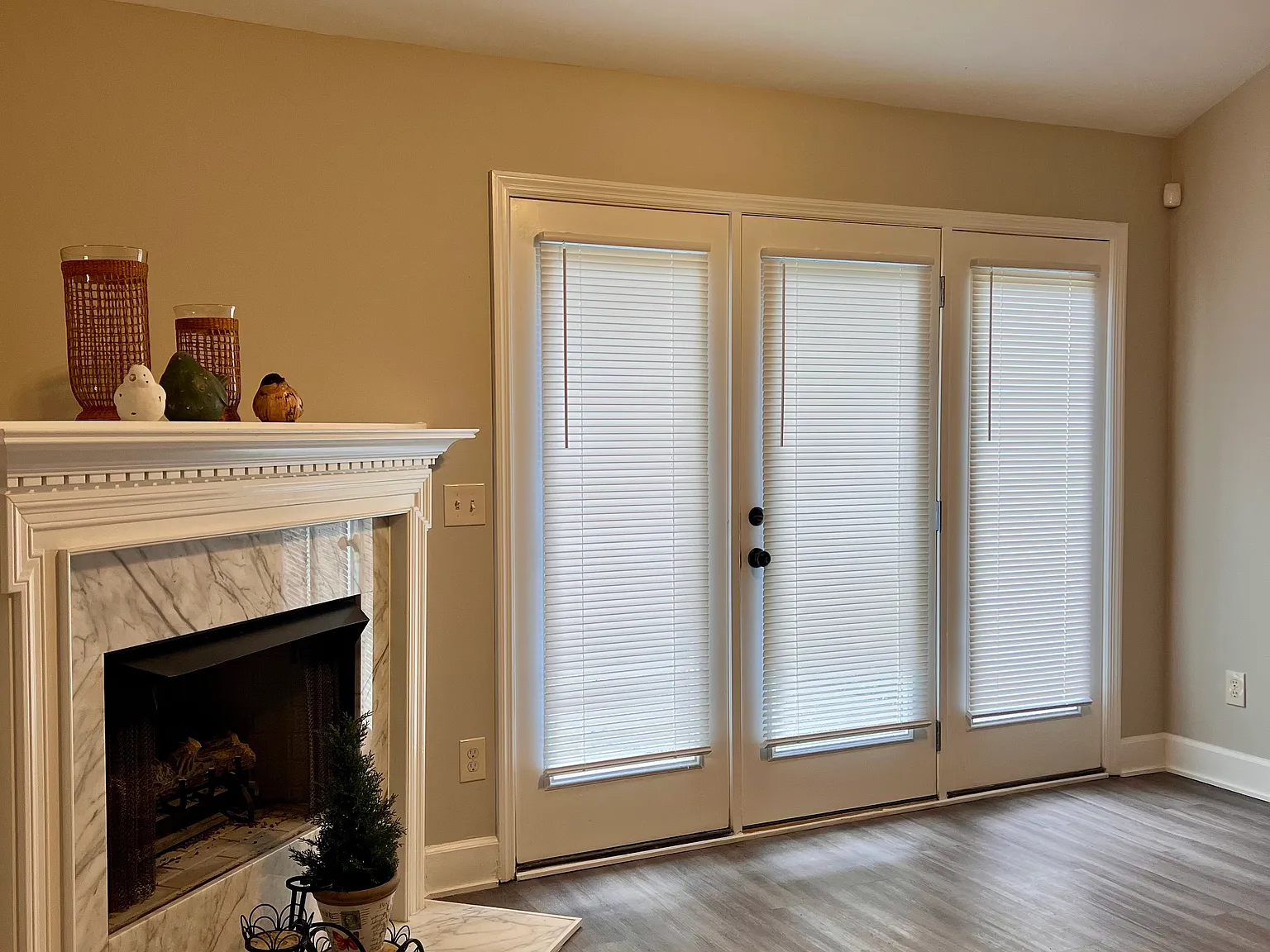 3 bed, 2.5 bath, 1625 sqft, $2,150 — Photo 3