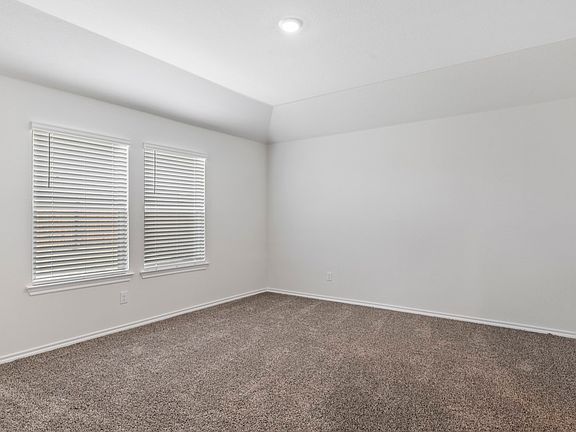 5th image of 1113 Overhill Rd