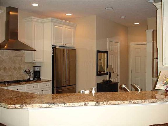 5th image of 966 Arcadia Blvd