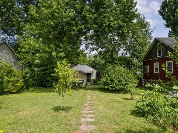 1109 N 2nd St, Nashville, TN 37207