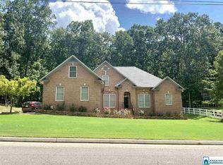 102 Edgewood Cir, Oneonta, AL 35121