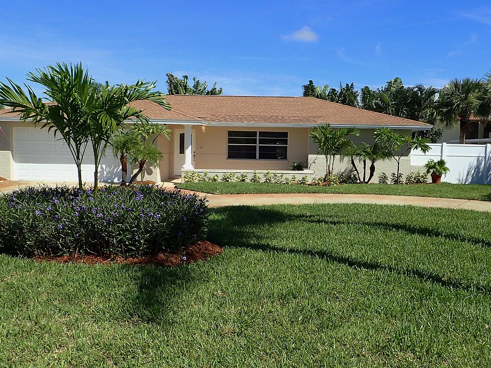 1st image of 551 Biscayne Dr