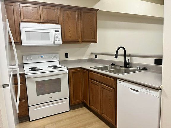 4th image of 4370-4380 Tull Rd #410