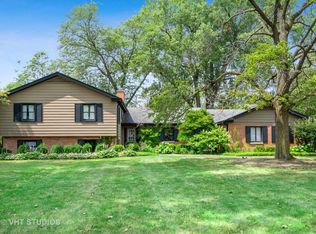 124 Eddy Ln, Northfield, IL