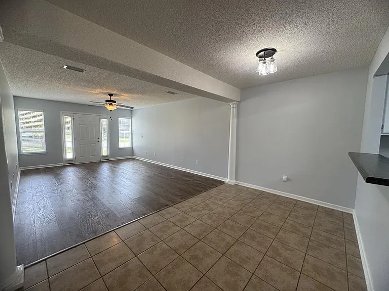 137 Winterberry Way — Photo 7