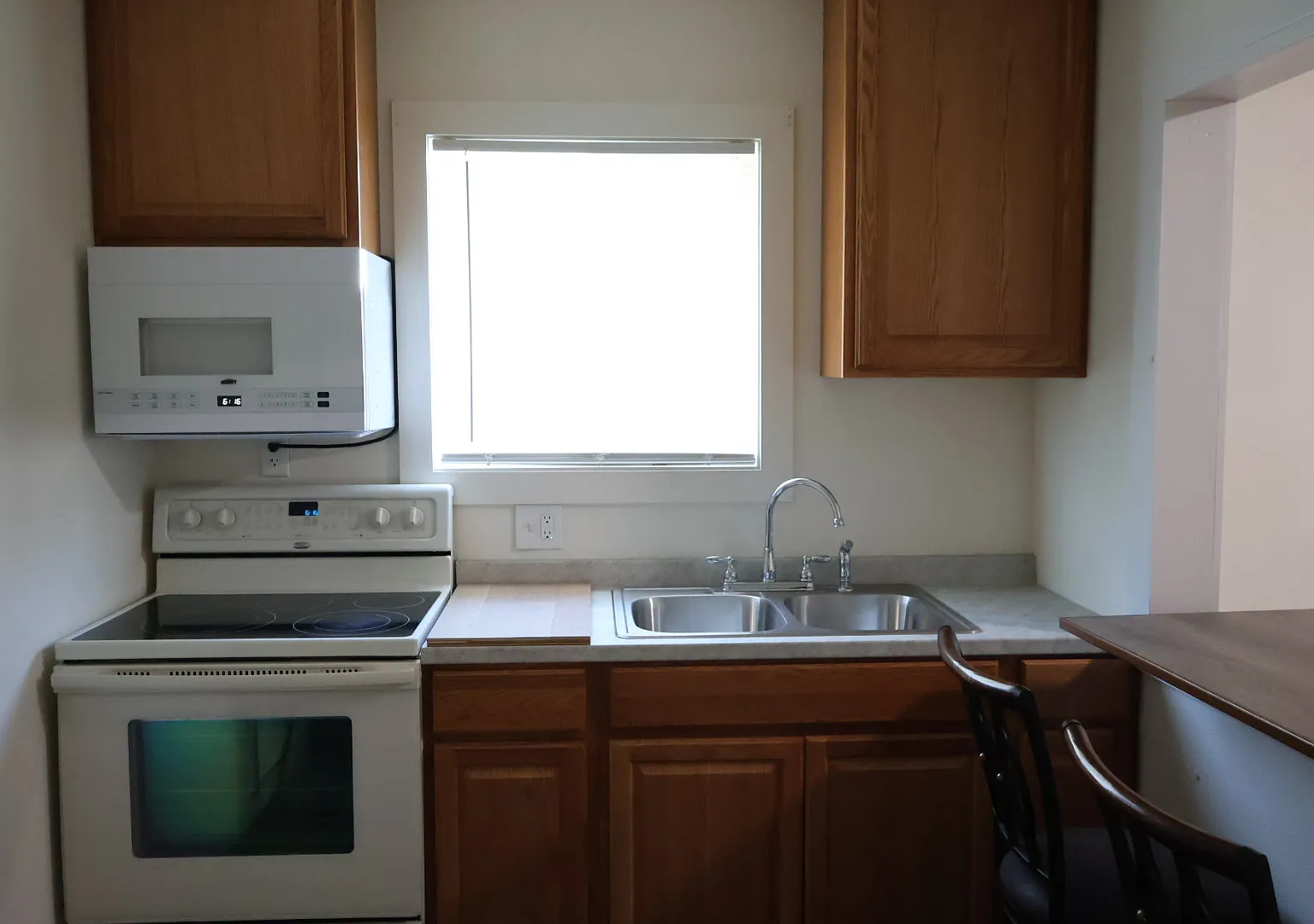 The Casita Cozy 1-Bedroom Home with Utilities Included — Photo 1