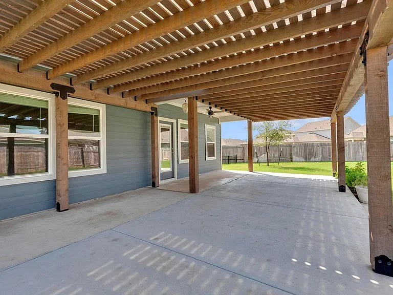 104 Javans Nest — Photo 36
