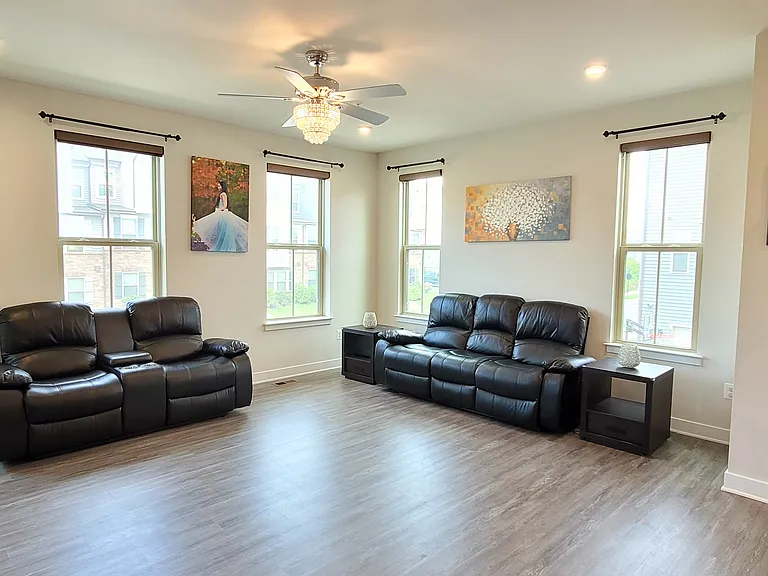 8667 Shady Pines Dr — Photo 7