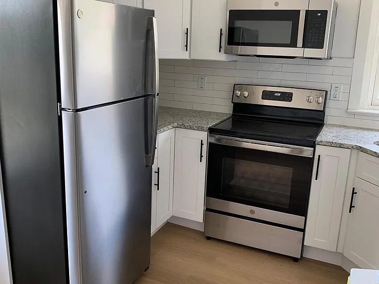 734 Sunnyside Ave #2 — Photo 6
