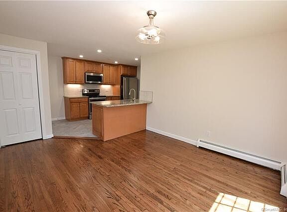 5th image of 108 Clinton St #108