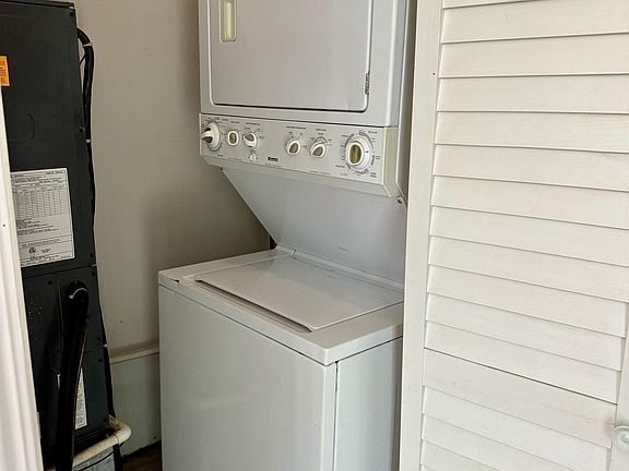 3rd image of 6820 Linville Dr #24-1-1