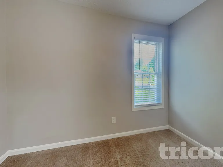 5708 Green Apple Dr — Photo 15