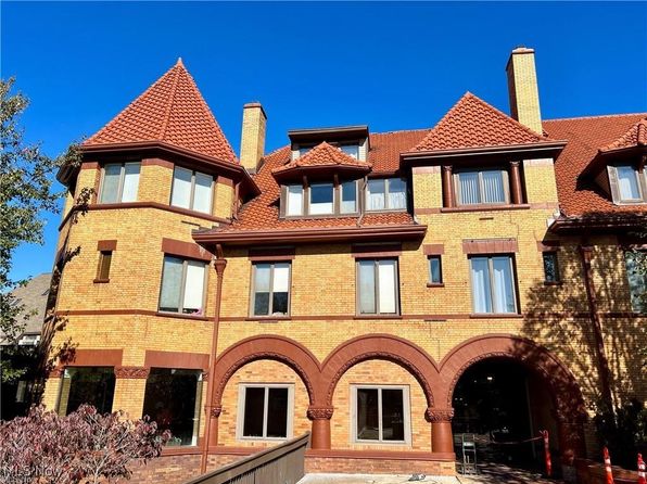 23200 Lake Rd APT 48
