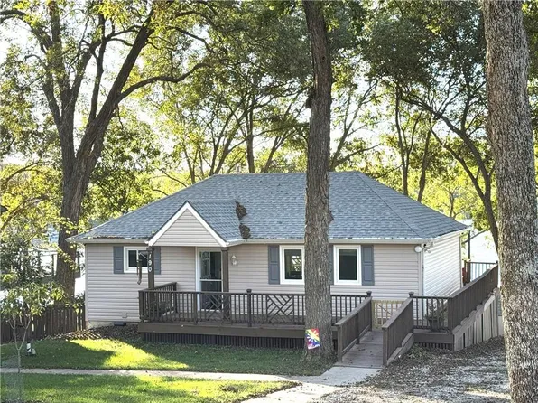 190 & 193 Timber Valley Dr, Lacygne, KS 66040