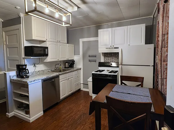 706 15th St #1E, Golden, CO 80401