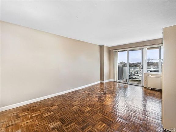 4th image of 1785 215th St APT 5A