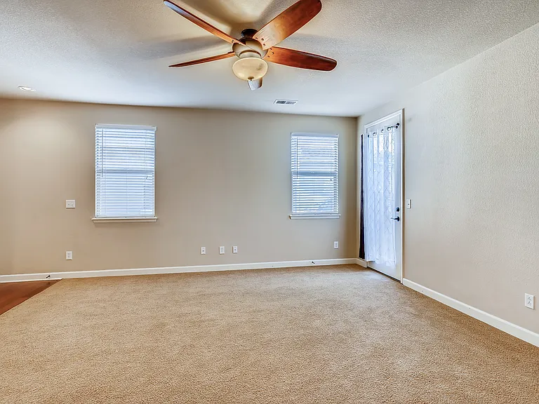 6378 S Xanadu Way — Photo 5