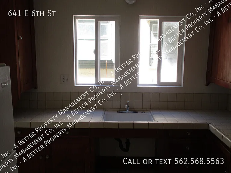 641 E 6th St — Photo 10