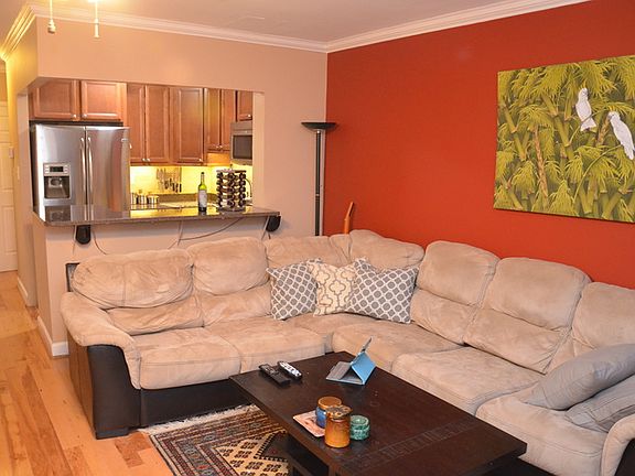 2nd image of 1931 N Cleveland St APT 113