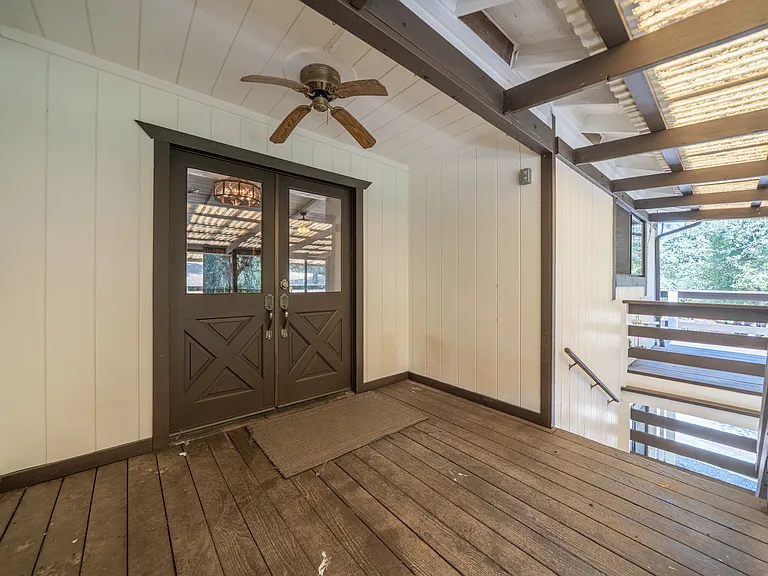 17659 Melwood Ln — Photo 13