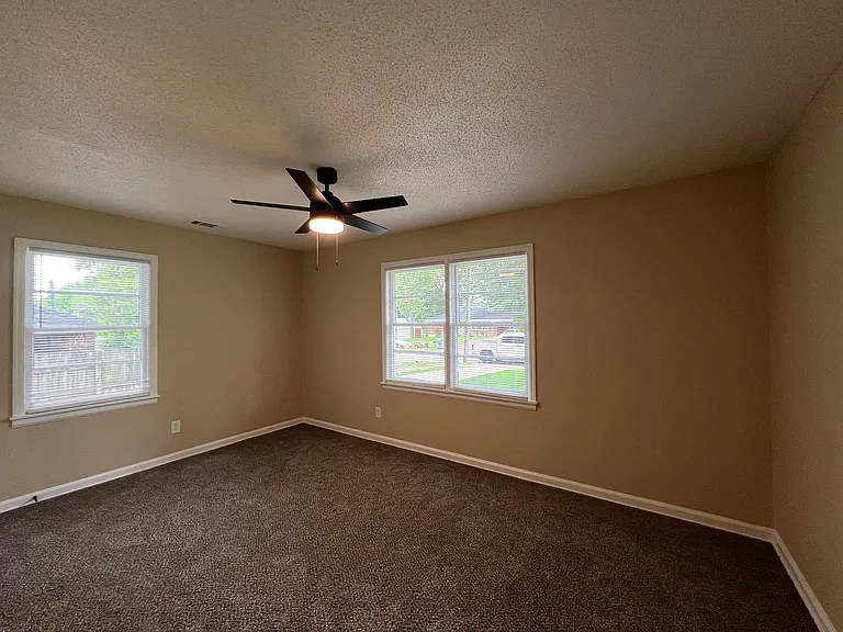 3525 N Trezevant St — Photo 16