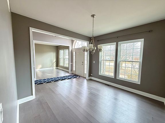 4th image of 11863 Presley Cir