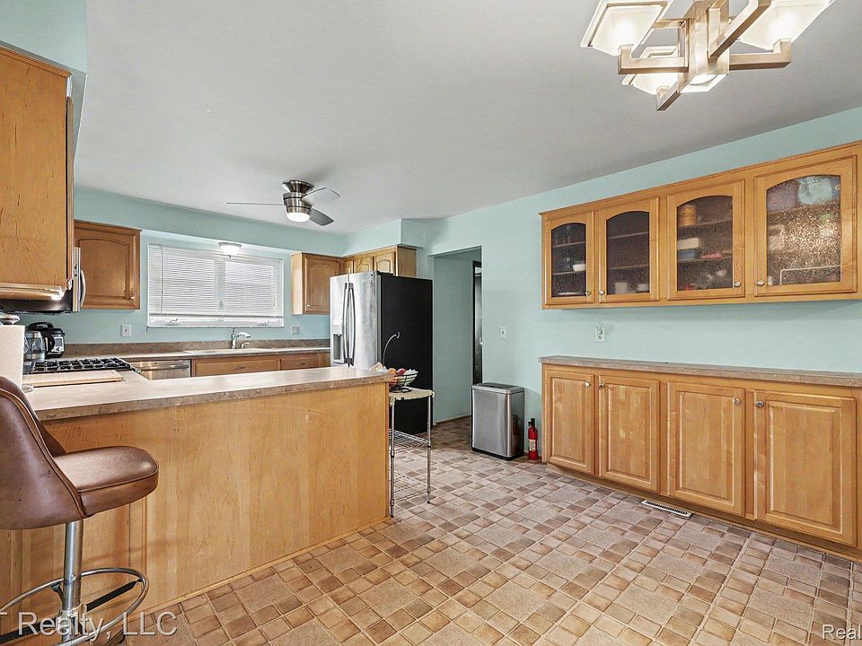39316 Twenlow Dr, photo 10