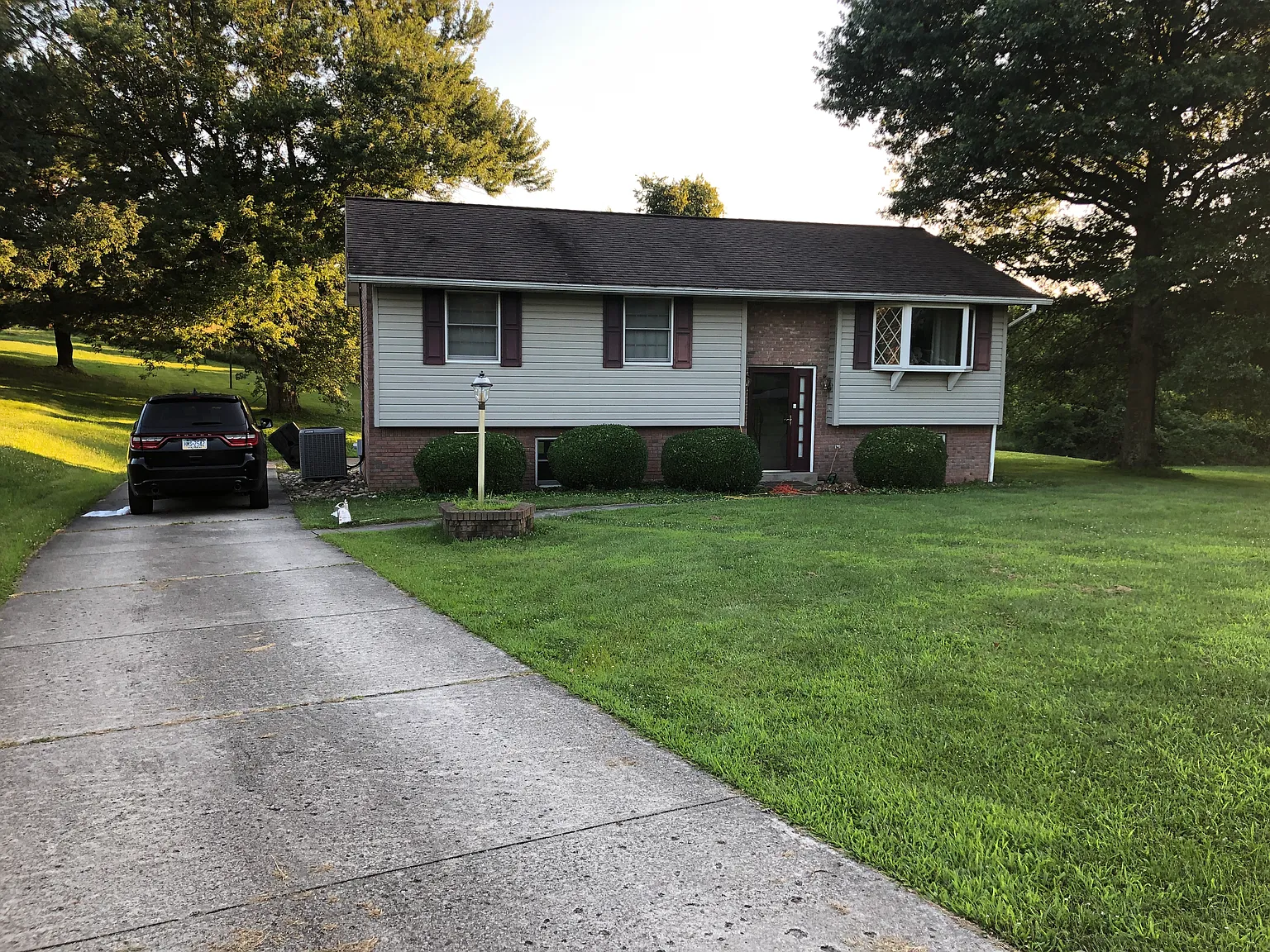311 Virginia Cir photo 1