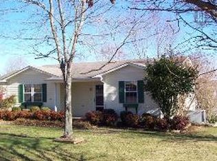 404 Malibu Canyon Dr, Columbia, TN 38401
