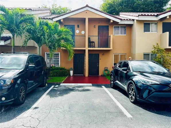 541 NW 82nd Ct APT 371, Miami, FL 33126
