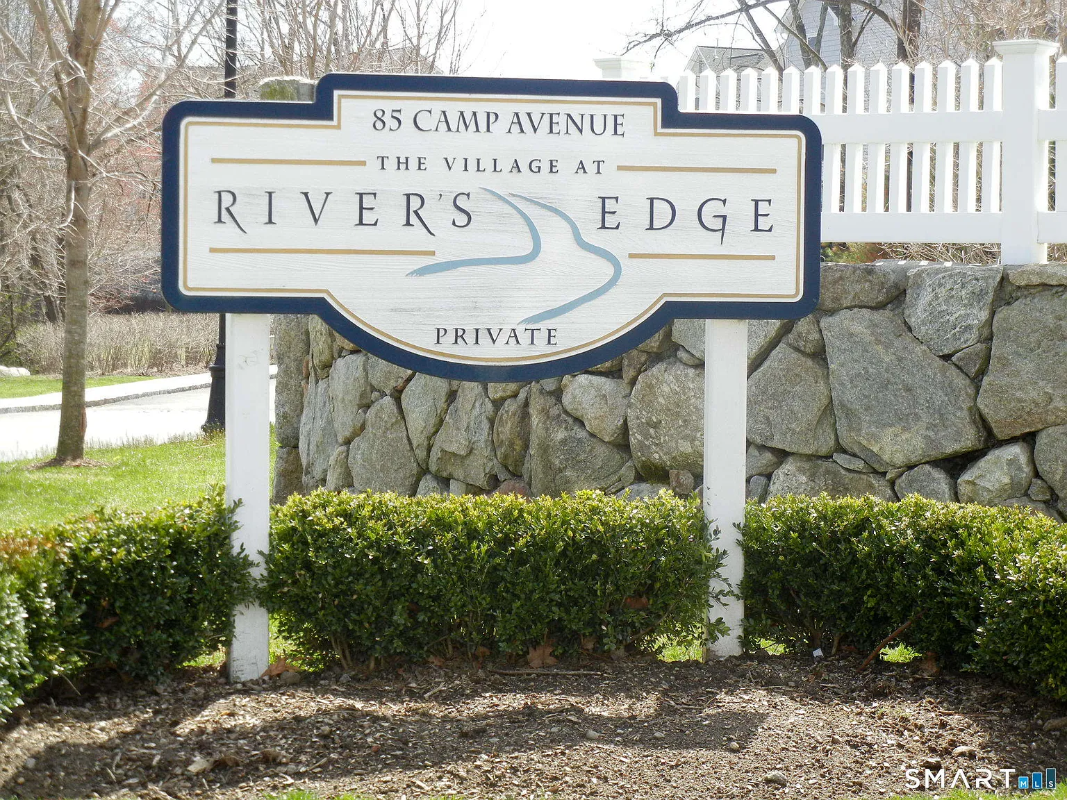 2 bed, 2.5 bath, 2000 sqft, $4,200 — Photo 2