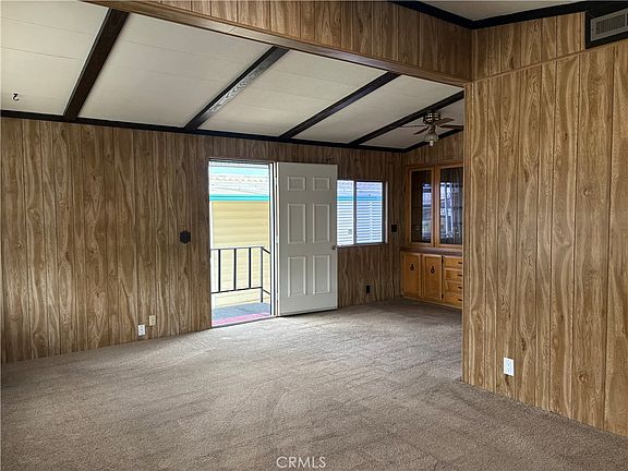 4th image of 227 Bluebird Ln