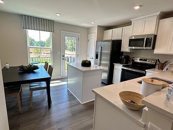 2nd image of 4018 Drakeford Towns Aly