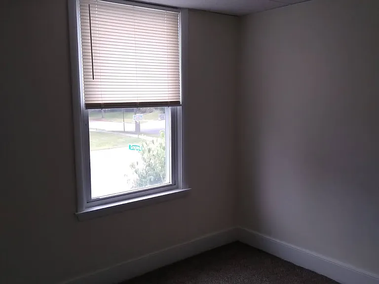 236 Kingsboro Ave #3 — Photo 11