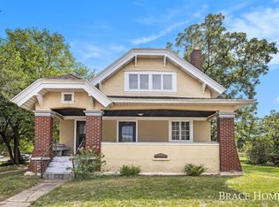 1344 Leonard St NE, Grand Rapids, MI 49505