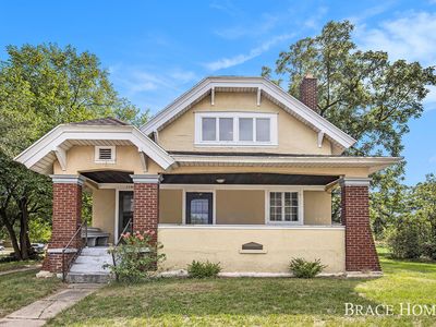1344 Leonard St NE, Grand Rapids, MI, 49505