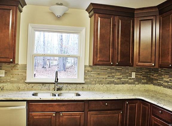 3rd image of 2405 E Deerpath Dr