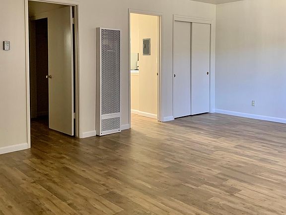 2nd image of 5590 Clovercrest Dr #21