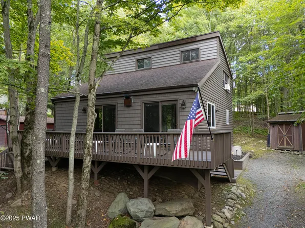 16 N Gate Ct S, Lake Ariel, PA 18436