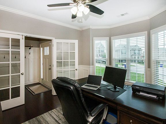 3rd image of 12604 Sailpointe Ln