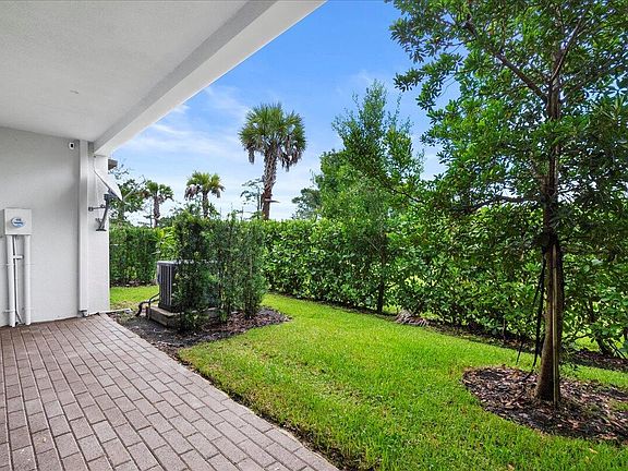 3rd image of 840 Pioneer Way