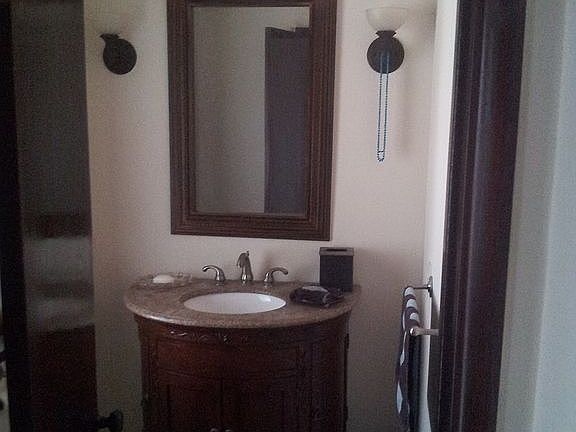 4th image of 5208 Beckford Ave