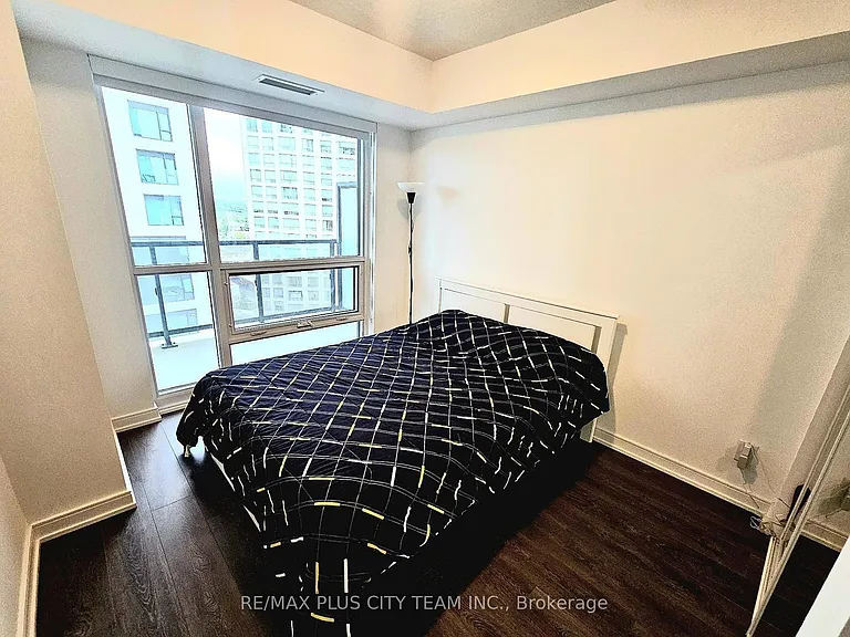 30 Samuel Wood Way #1007 — Photo 4