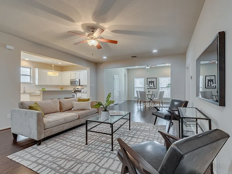 2713 McCart — Photo 36