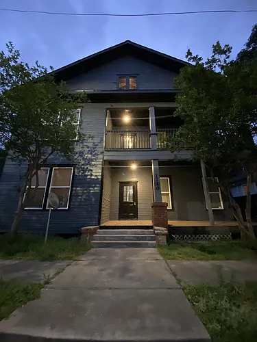 1710 Hardy St Photo 1