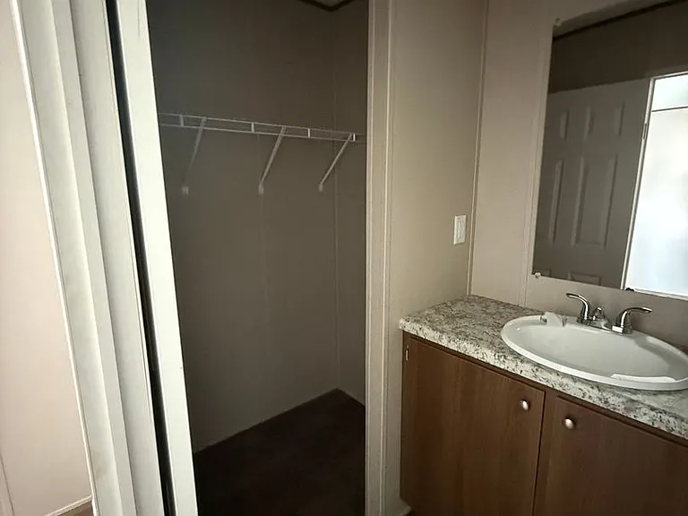307 Quail Run St — Photo 11
