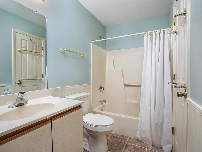 110 Heywood Rd #2D — Photo 17