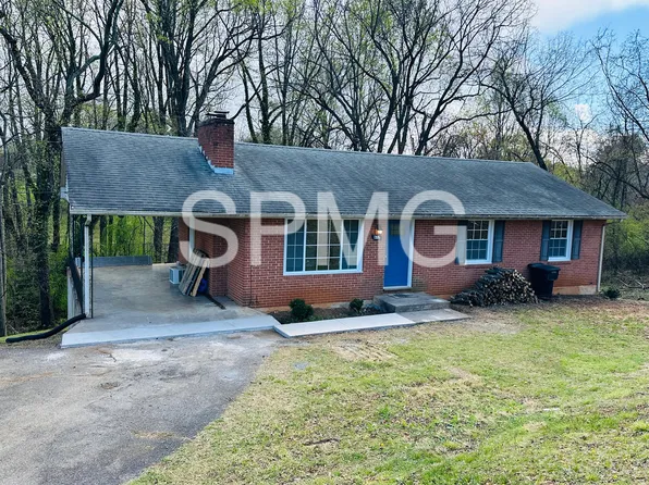 612 Landfair Dr, Vinton, VA 24179